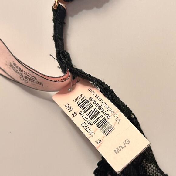 Nwt- Victoria secret lace garter belt - Picture 4 of 5